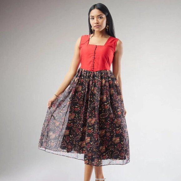 Black and Red Chanderi Printed Dress | Muvvas Boutique - Picture 2 of 4